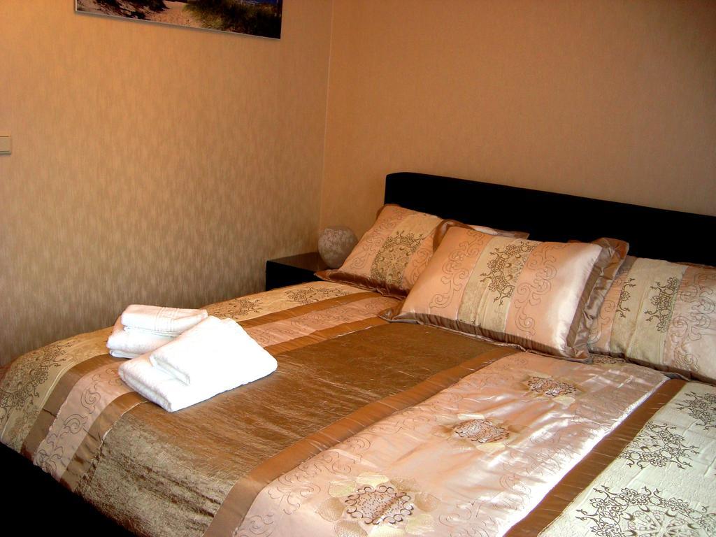 Hotel Zum Goldenen Hirsch Sankt Kilian Kamer foto